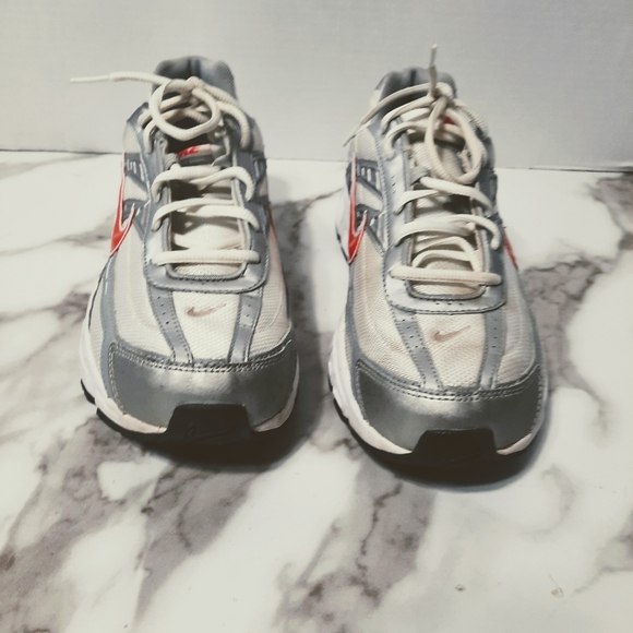 Nike Initiator Womens Running Shoes Size 11 White Silver Pink 394053-101  2017 - Picture 2 of 11